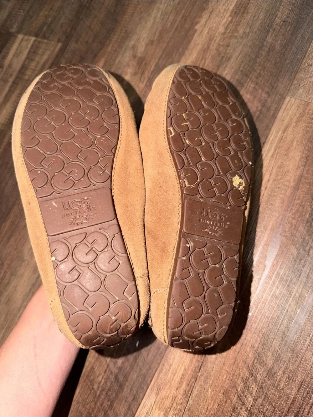 UGG Dakota Slipper size 4